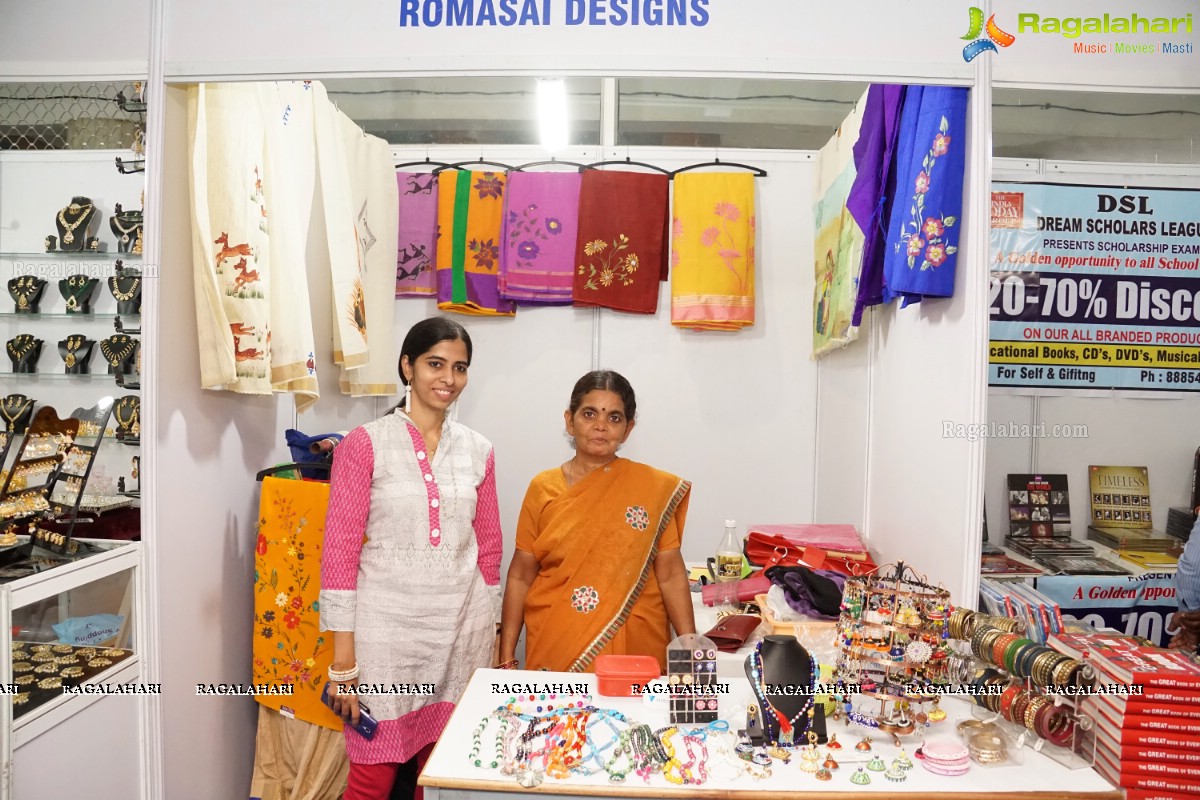 Allure Vastra Vibha Exhibition at Sri Satya Sai Nigamagamam (Day 3)