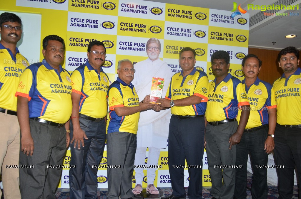 Press Meet - Cycle Pure signs Amitabh Bachchan as Brand Ambassador