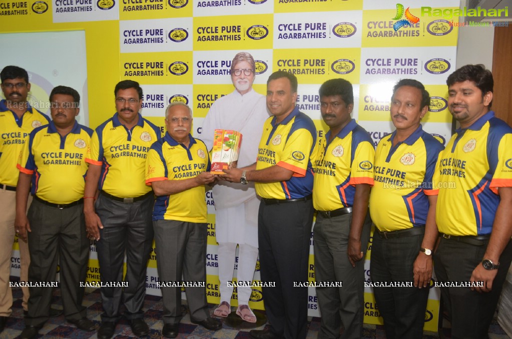 Press Meet - Cycle Pure signs Amitabh Bachchan as Brand Ambassador