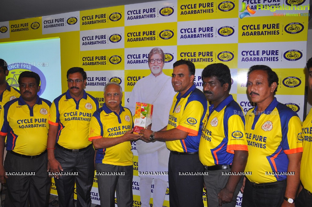 Press Meet - Cycle Pure signs Amitabh Bachchan as Brand Ambassador