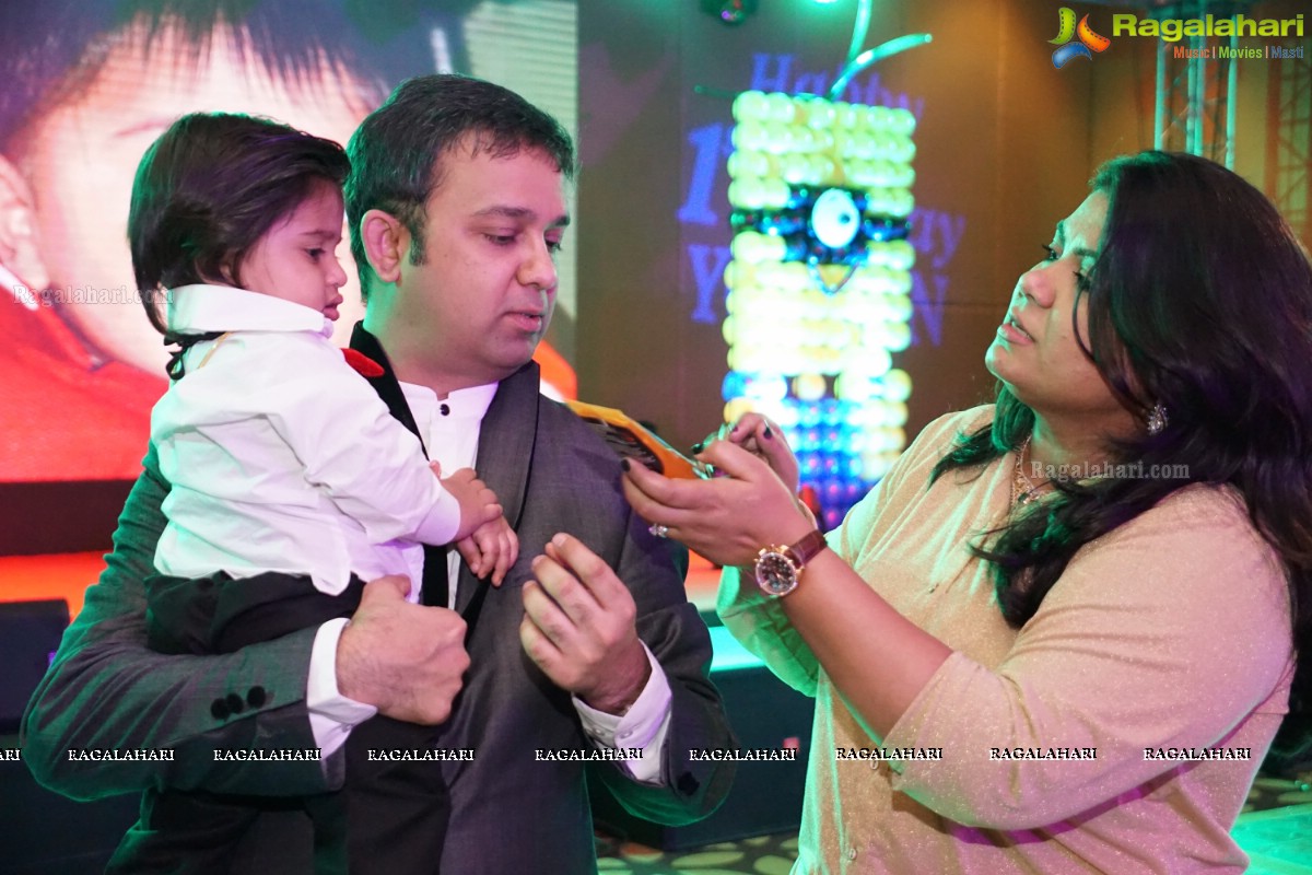 DJ Piyush Bajaj's Son Yohan 1st Birthday Celebrations at The Park, Hyderabad