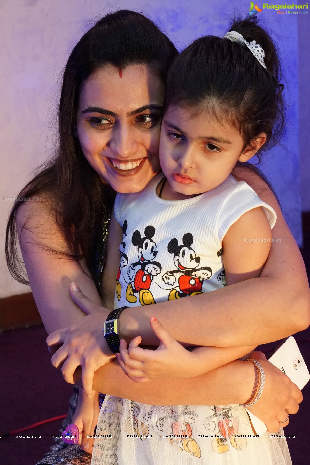 DJ Piyush Bajaj's Son Yohan 1st Birthday Celebrations at The Park, Hyderabad