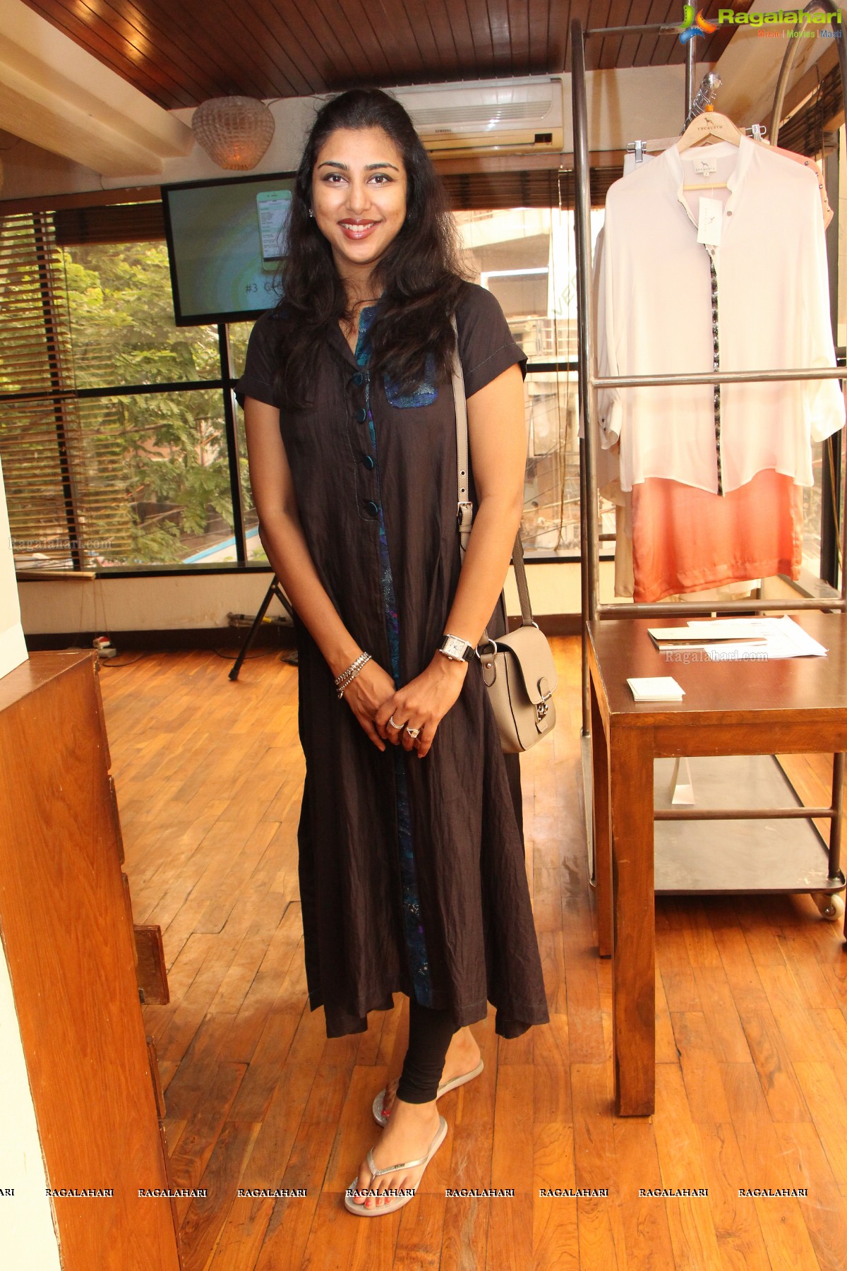 Encrustd Exhibition by Deepa Chikarmane at Fusion 9, Hyderabad