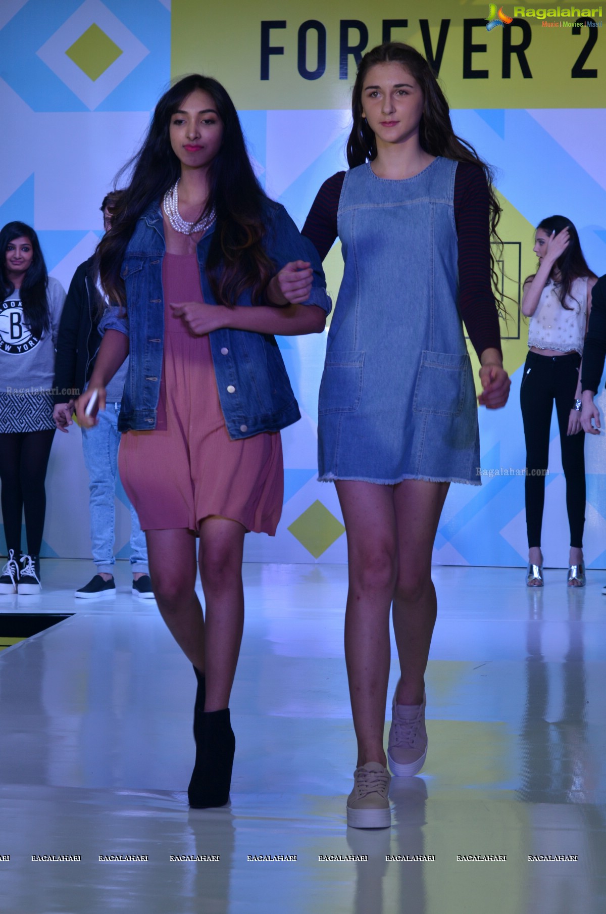 #F21 Fashionista with Taapsee Pannu at Forum Mall, Hyderabad