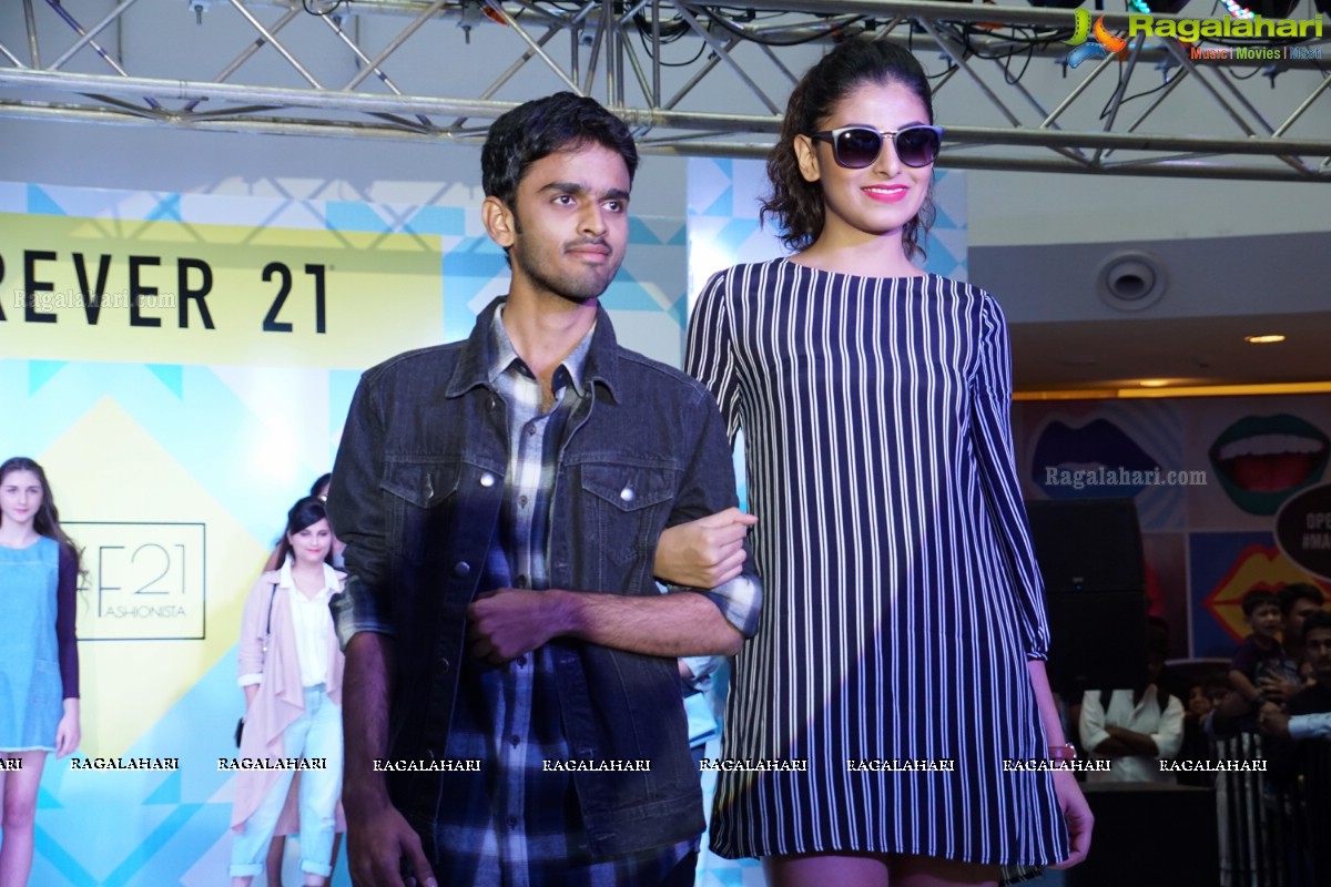 #F21 Fashionista with Taapsee Pannu at Forum Mall, Hyderabad