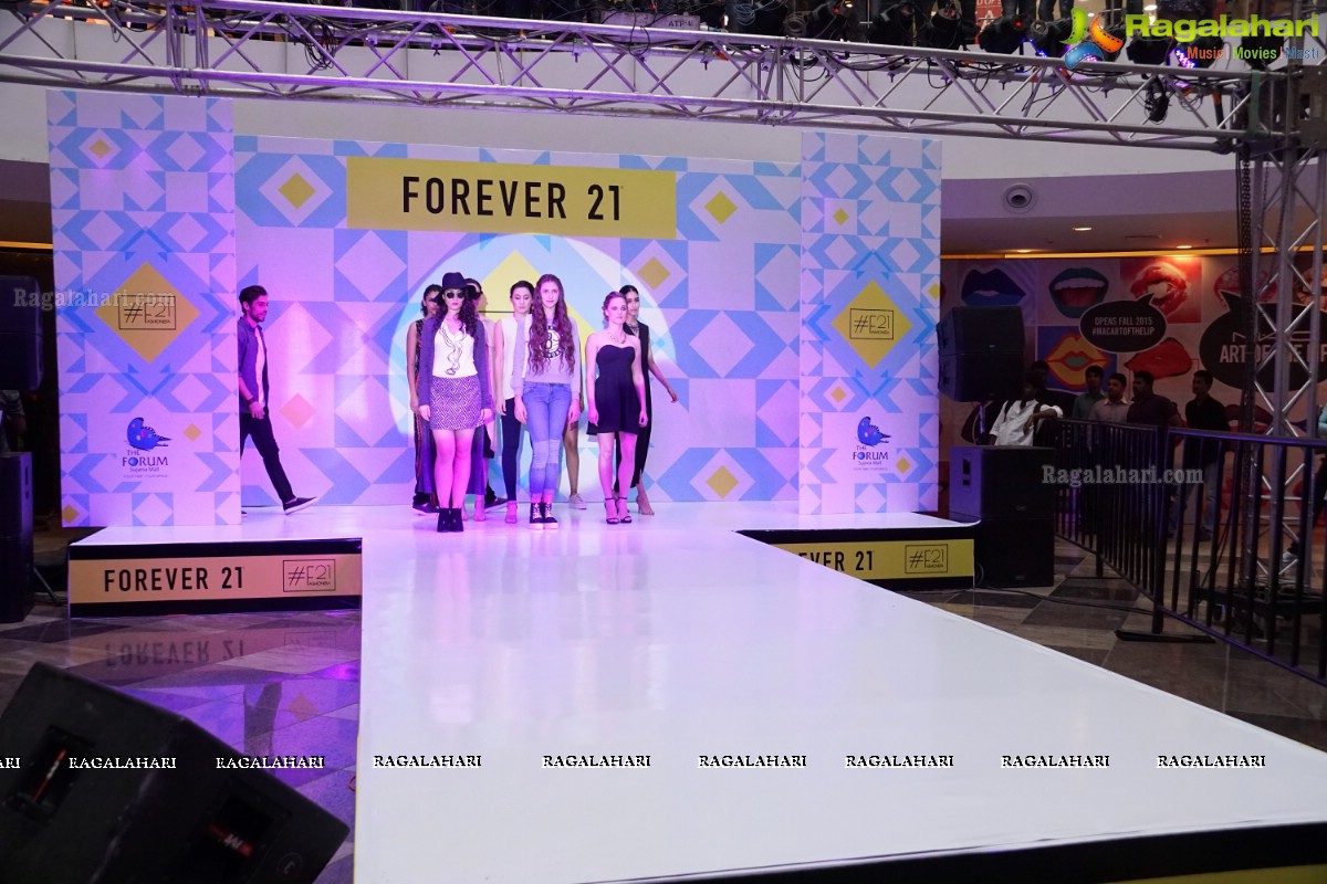 #F21 Fashionista with Taapsee Pannu at Forum Mall, Hyderabad