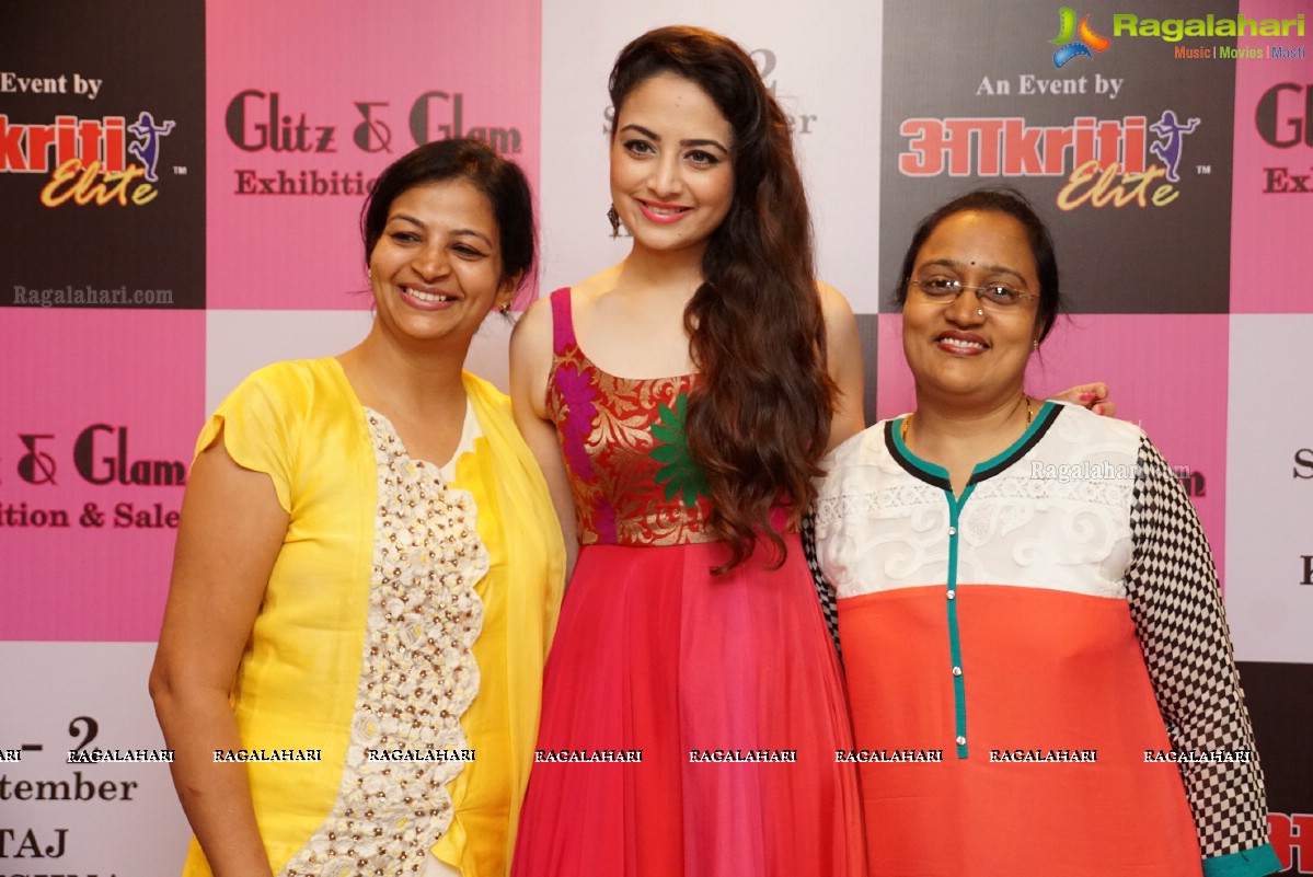 Zoya Afroz launches Glitz and Glam by Sashi Nahata at Taj Krishna, Hyderabad