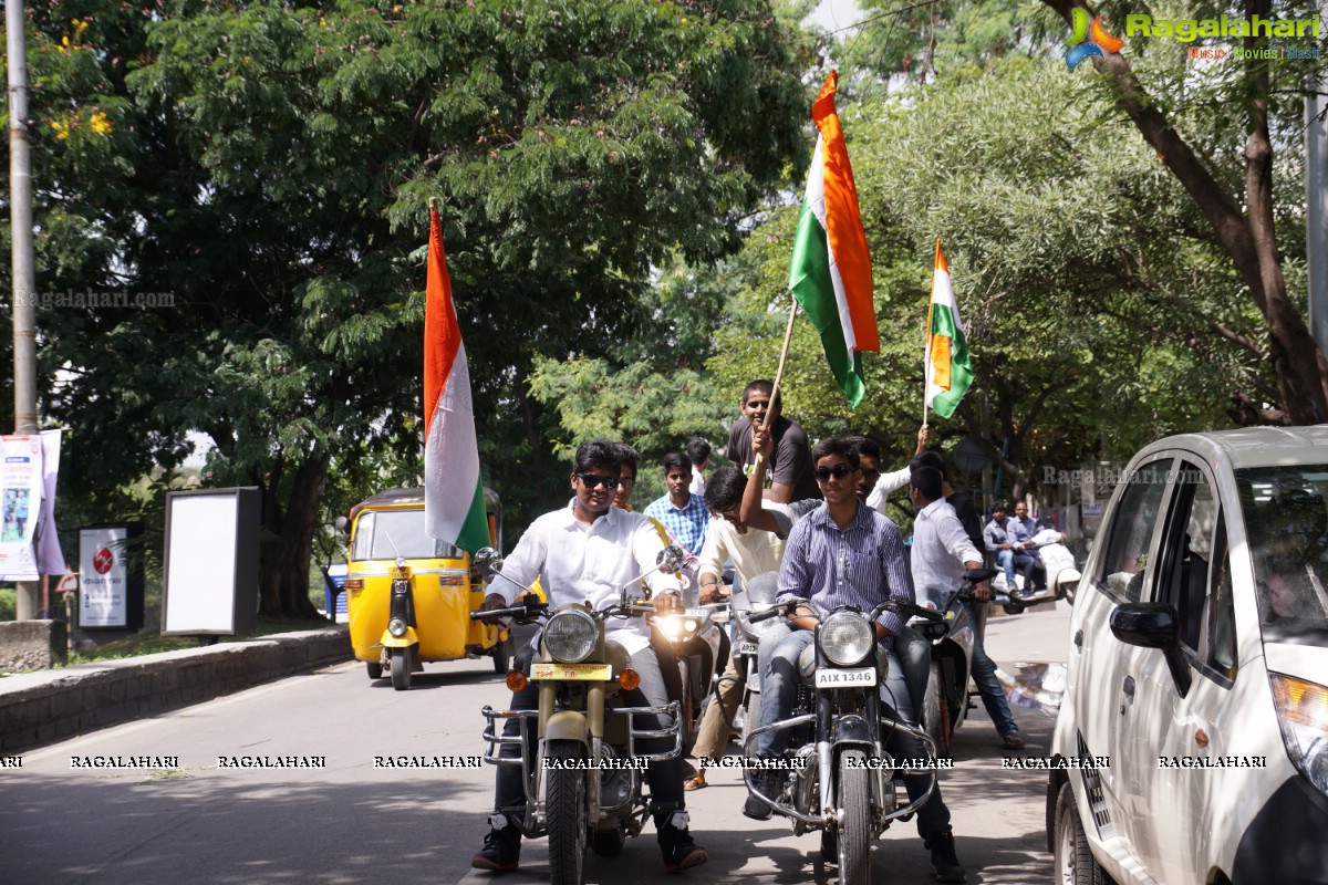 Harley Owners Group Independence Day 2015 Rally at Charminar, Hyderabad