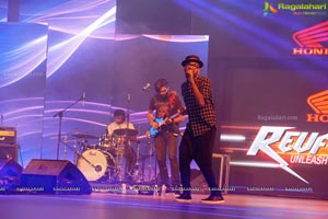 Benny Dayal Ramp Show at Honda Revfest