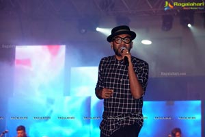 Benny Dayal Ramp Show at Honda Revfest