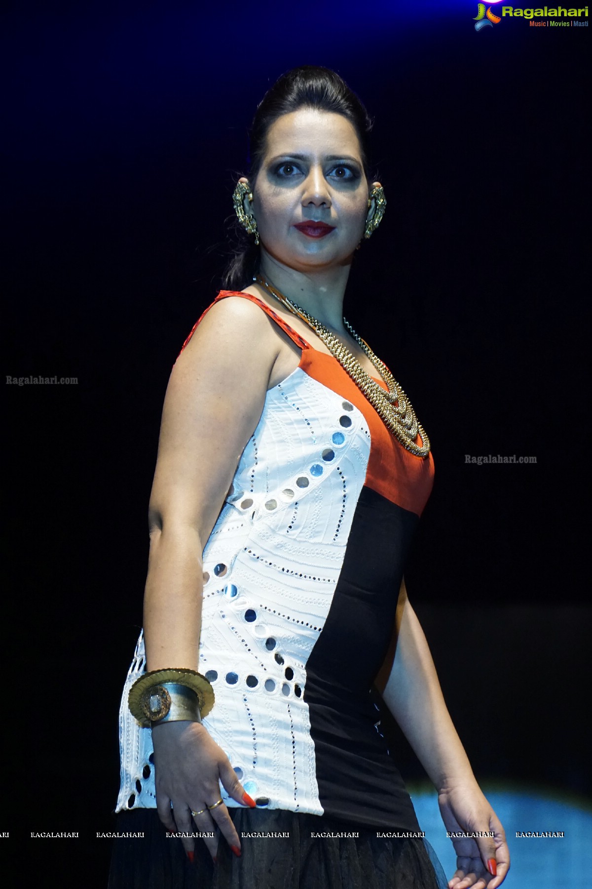 Hyderabad Walks for Heal-A-Child Foundation (Aug. 2015) - Annual Fashion Show at HICC