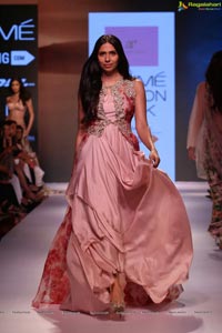 Lakshmi Fashion Week