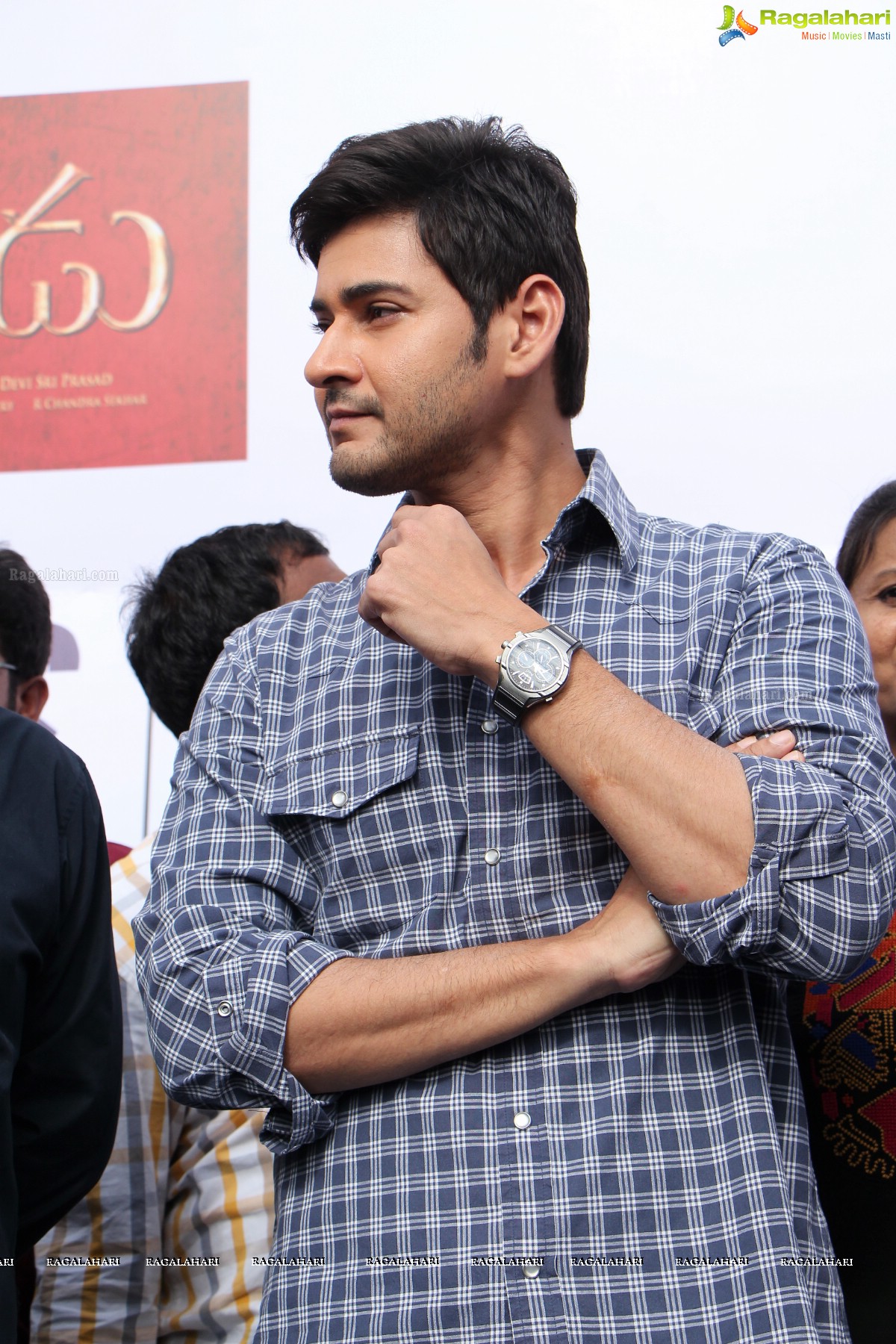 Mahesh Babu flags off Hyderabad Bicycling Club's 'Chak De India Ride'