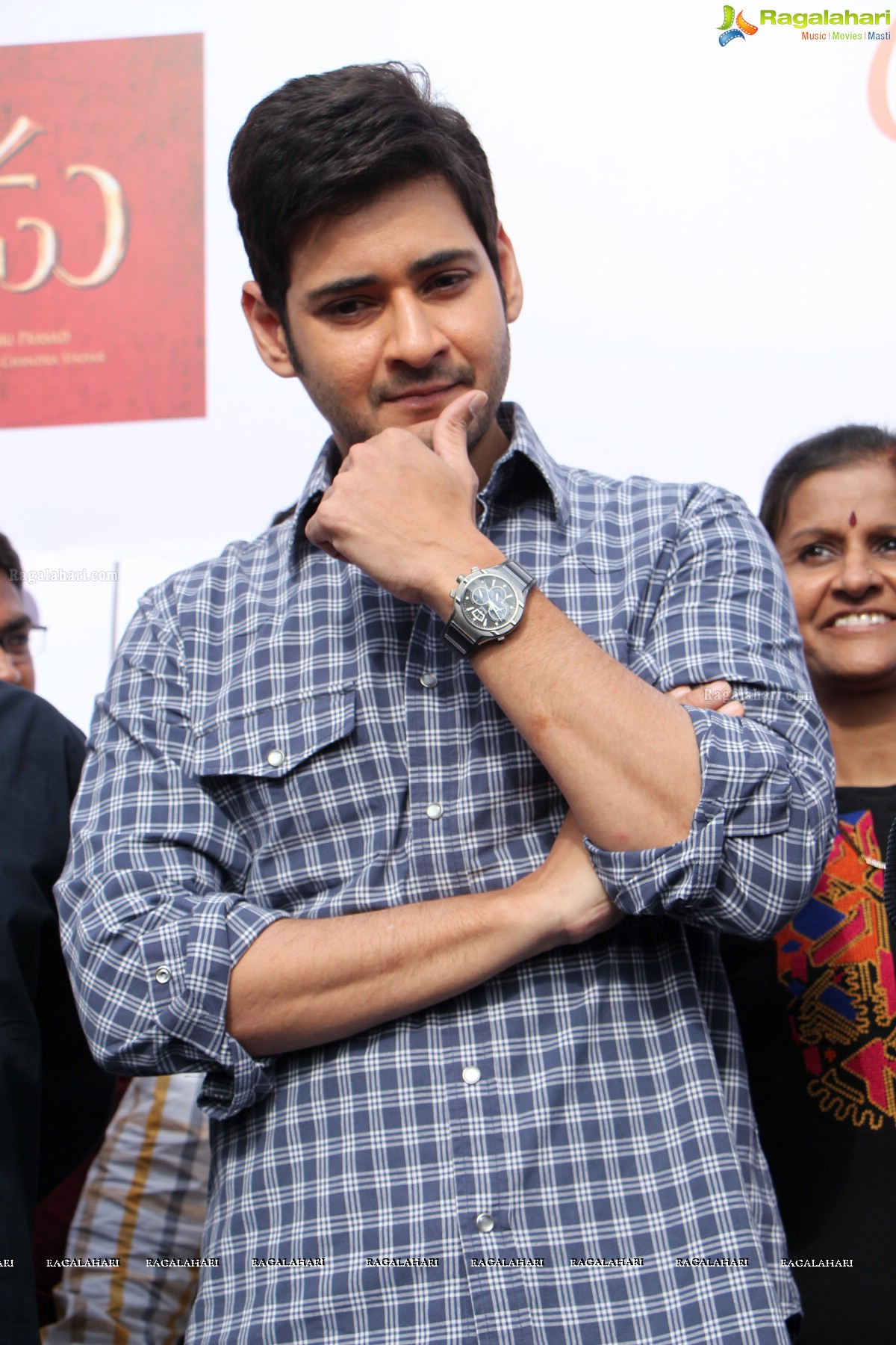 Mahesh Babu flags off Hyderabad Bicycling Club's 'Chak De India Ride'