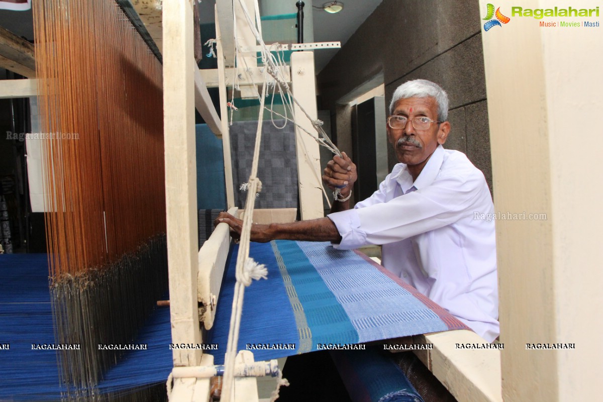 National Handloom Weavers Day 2015 Celebrations at NIFT, Madhapur, Hyderabad