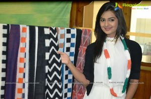 Neha Deshpande inaugurated Pochampally IKAT Art Mela