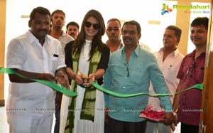 Neha Deshpande inaugurated Pochampally IKAT Art Mela