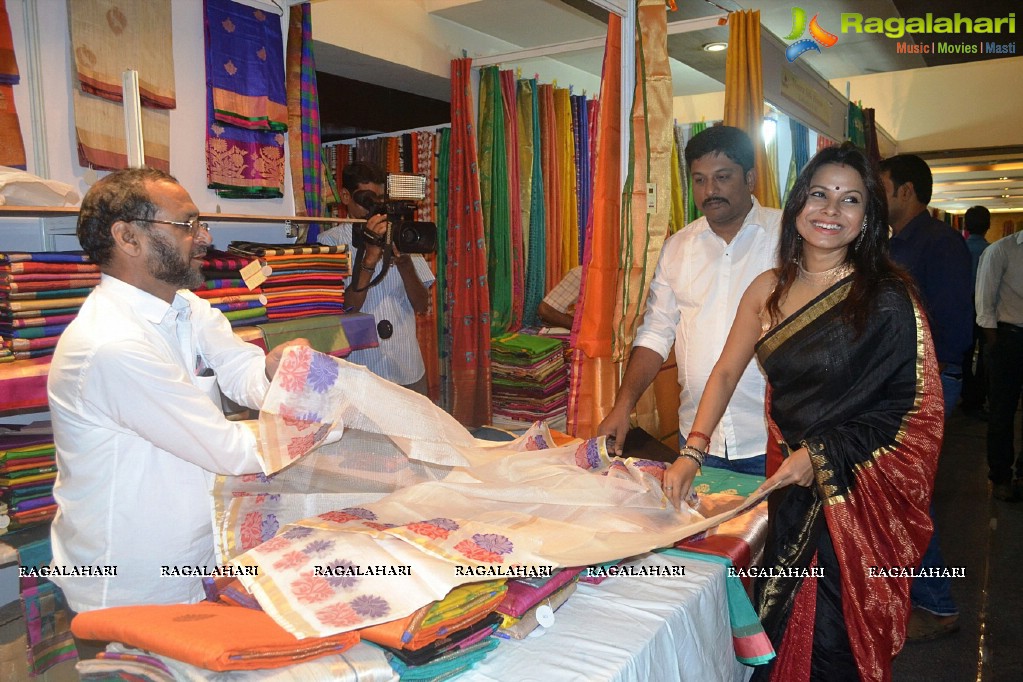 Pinky Pradhan launches Silk India Expo