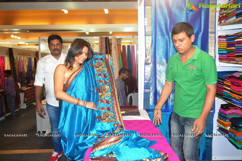 Pinky Pradhan launches Silk India Expo