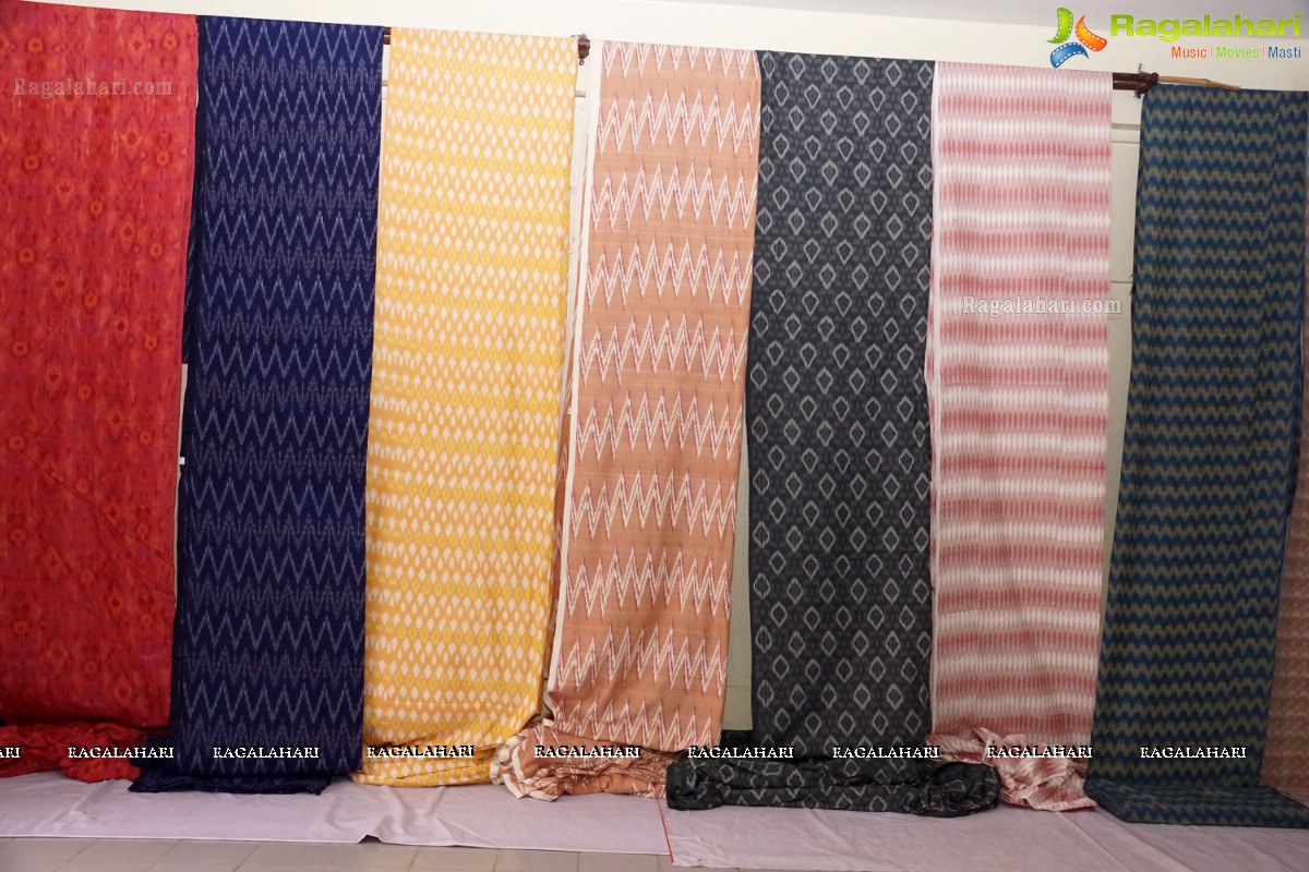 Pooja Sri launches Pochampally IKAT Art Mela in Hyderabad