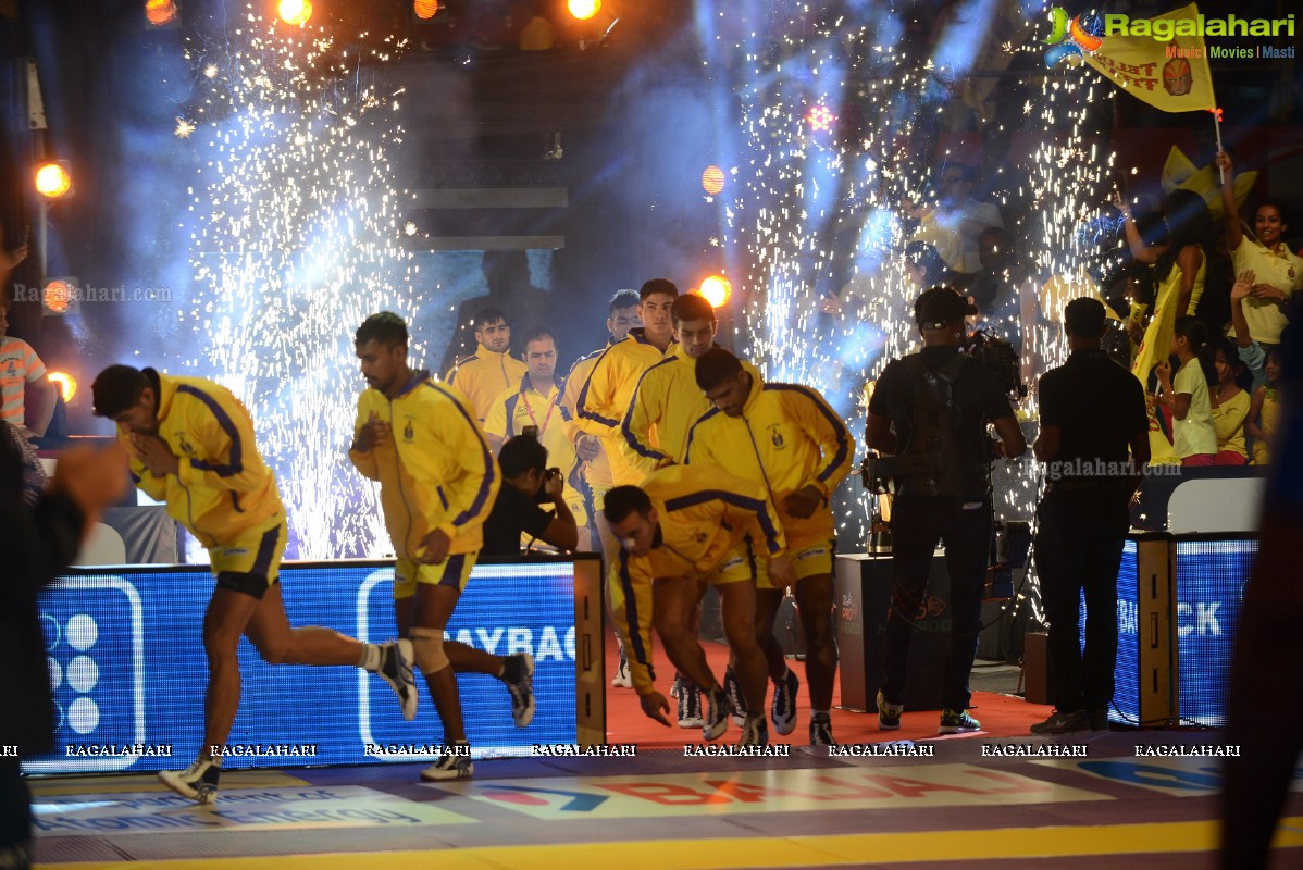 Venkatesh and Lakshmi Manchu at Pro Kabaddi League Telugu Titans Vs Patna Pirates Match