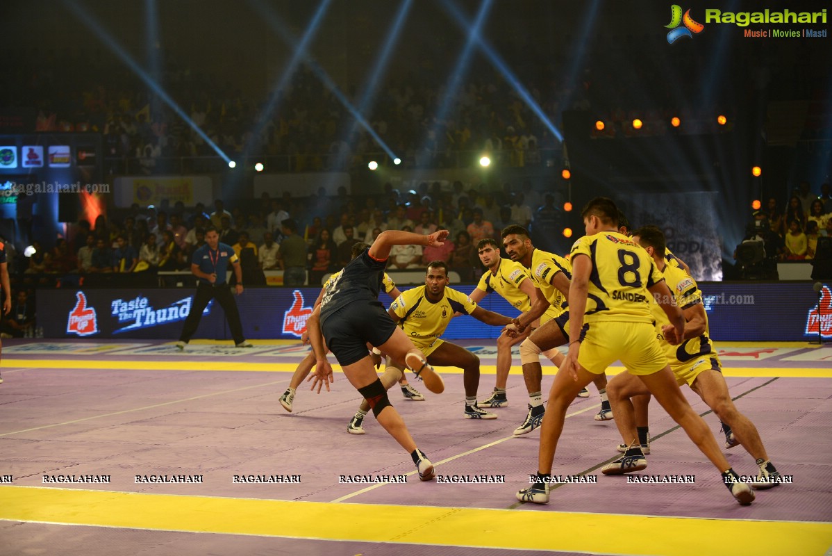 Venkatesh and Lakshmi Manchu at Pro Kabaddi League Telugu Titans Vs Patna Pirates Match