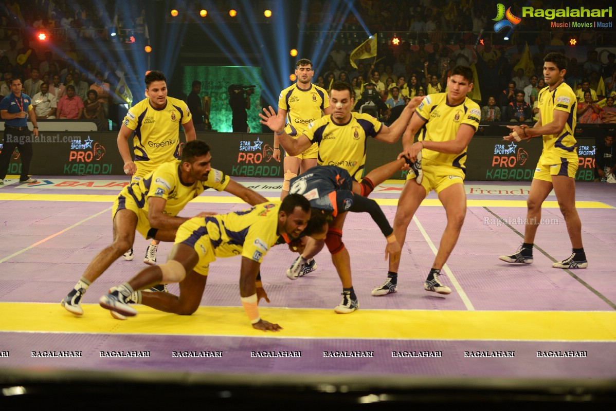 Venkatesh and Lakshmi Manchu at Pro Kabaddi League Telugu Titans Vs Patna Pirates Match