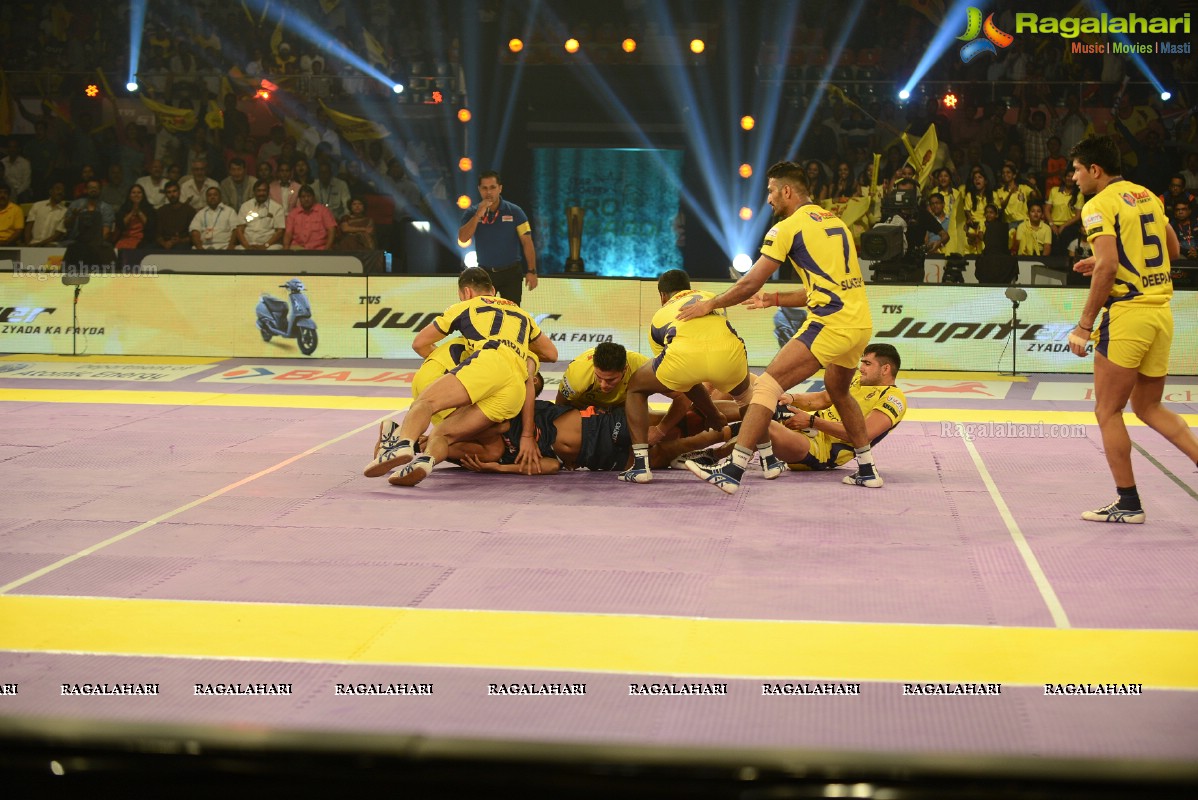 Venkatesh and Lakshmi Manchu at Pro Kabaddi League Telugu Titans Vs Patna Pirates Match