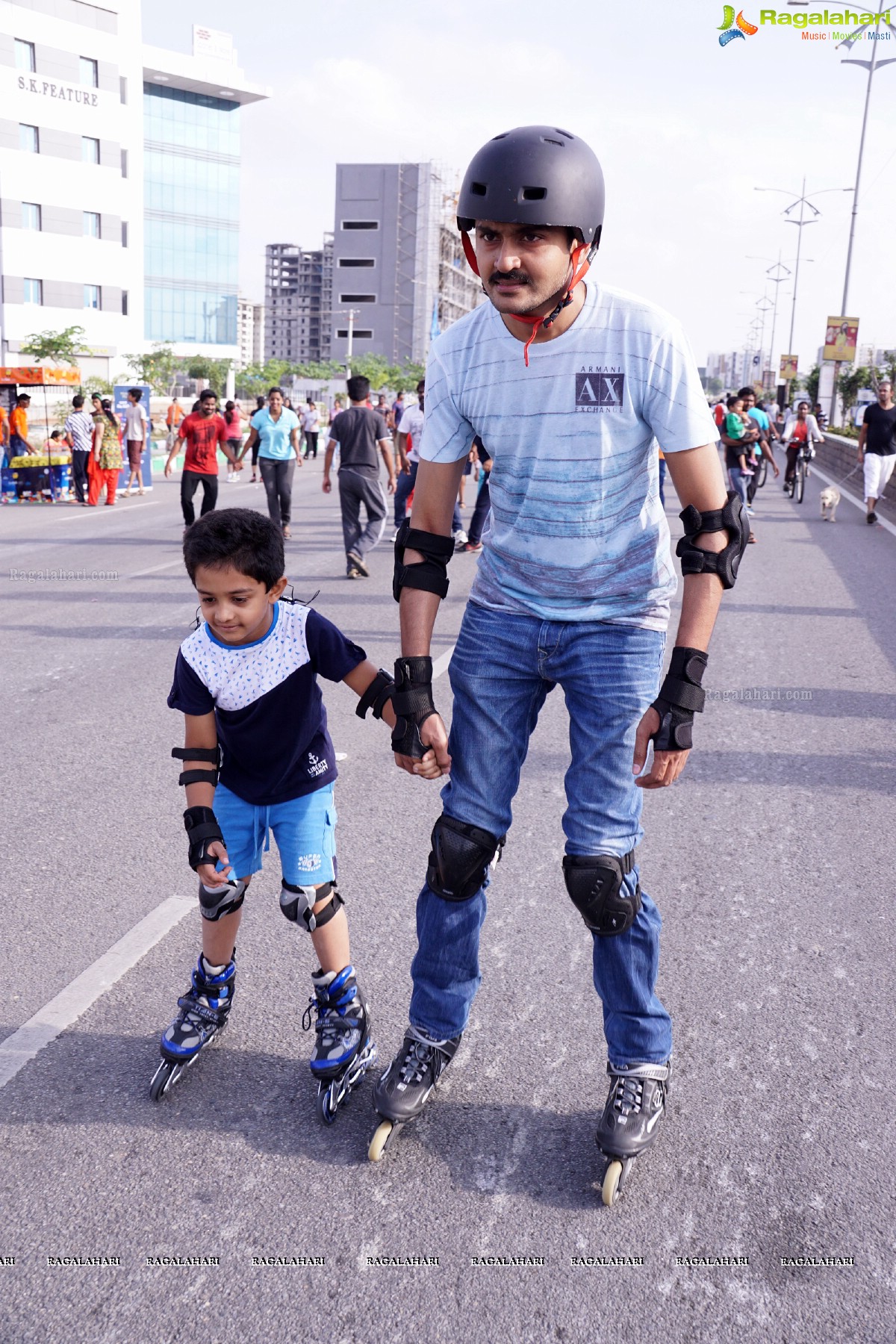 Friendship Day Celebrations 2015 at Raahgiri Day, Hyderabad