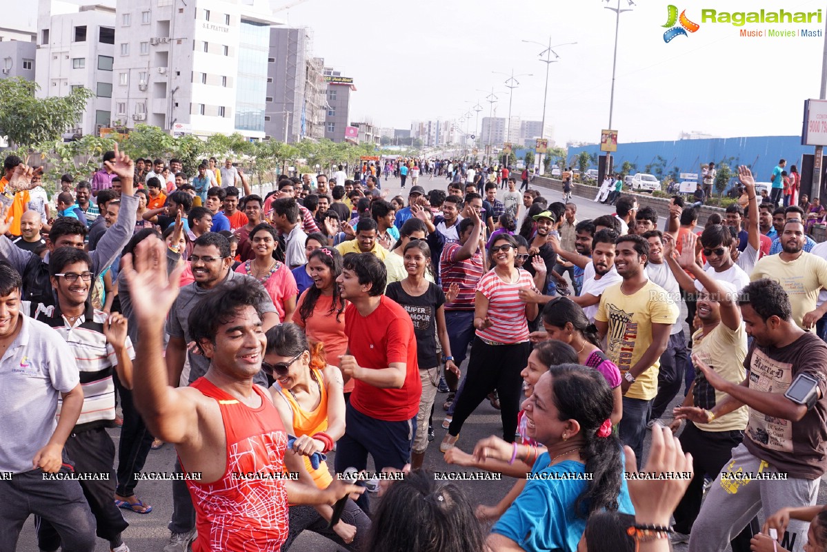 Friendship Day Celebrations 2015 at Raahgiri Day, Hyderabad