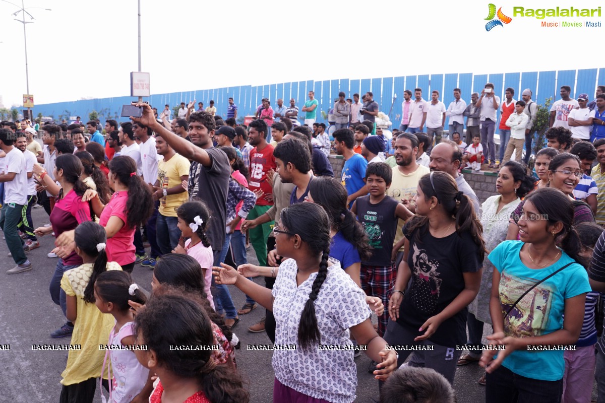 Friendship Day Celebrations 2015 at Raahgiri Day, Hyderabad