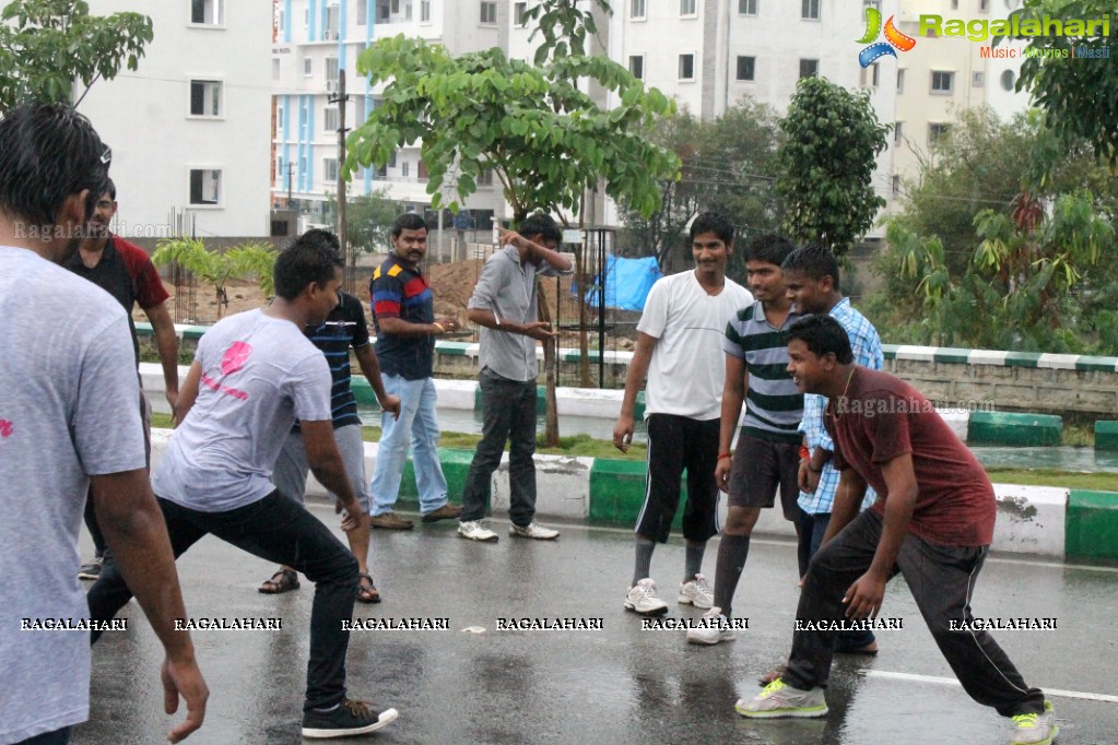 Raahgiri in Rain