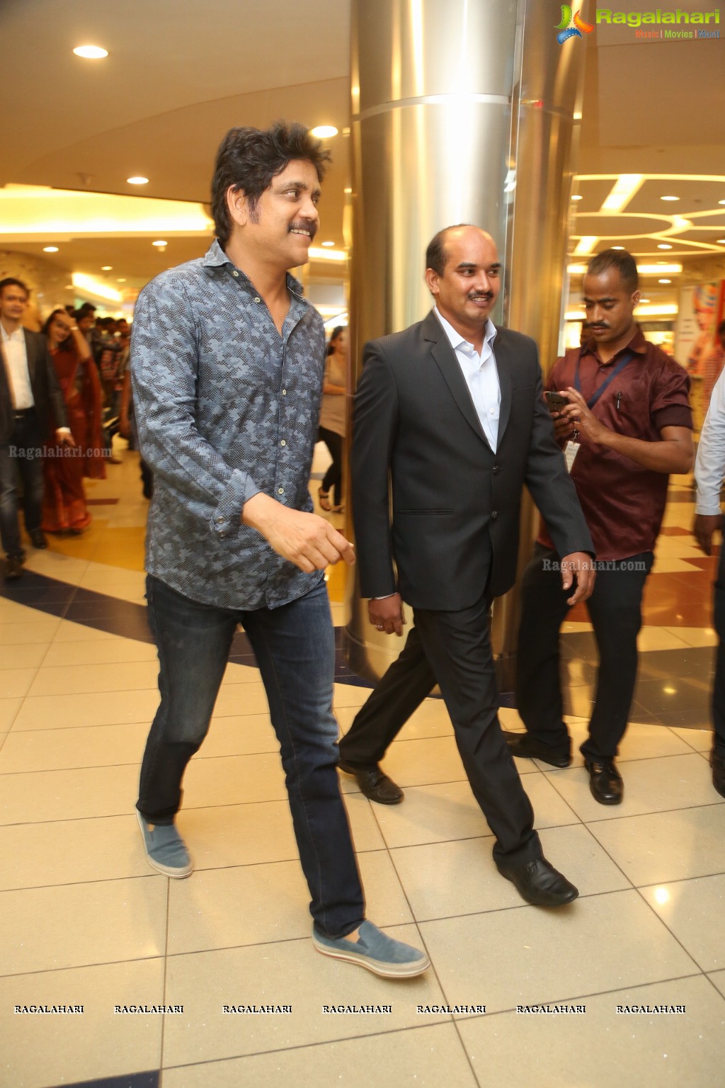 Actor Nagarjuna and Amala unveils Ajaya 2, Rise of Kali a book by Anand Neelakantan