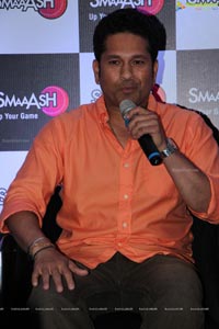 Sachin Tendulkar launches Smaaash at Inorbit Mall