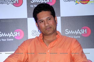 Sachin Tendulkar launches Smaaash at Inorbit Mall