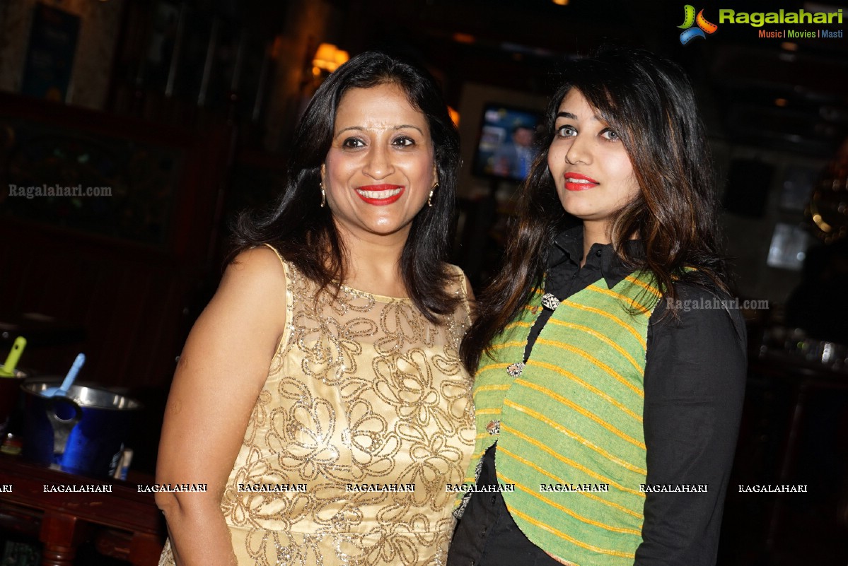 Shikha Sharma Birthday Bash at 10D