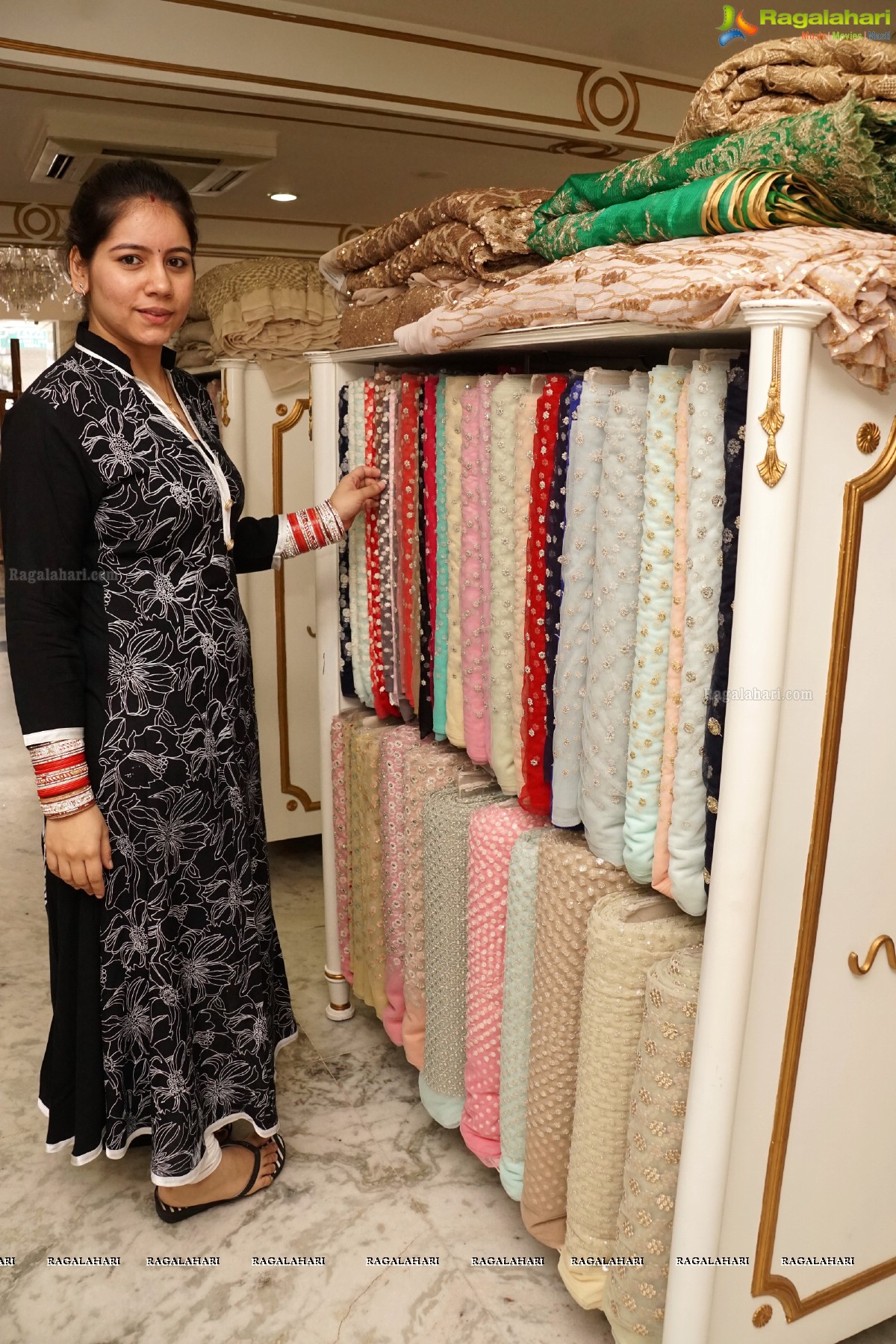 Handlooms Day 2015 Celebrations at Singhanias, Hyderabad