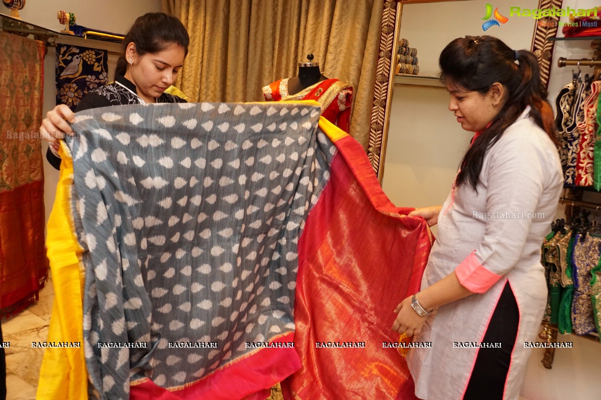 Handlooms Day 2015 Celebrations at Singhanias, Hyderabad