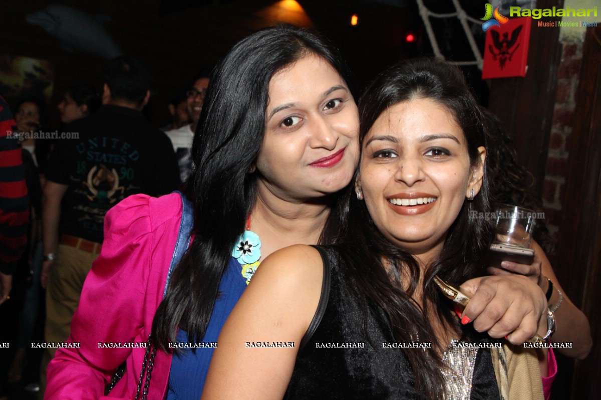 Stellar Ramesh Patel's Grand Birthday Bash 2015 at Pirate Brew, Hyderabad