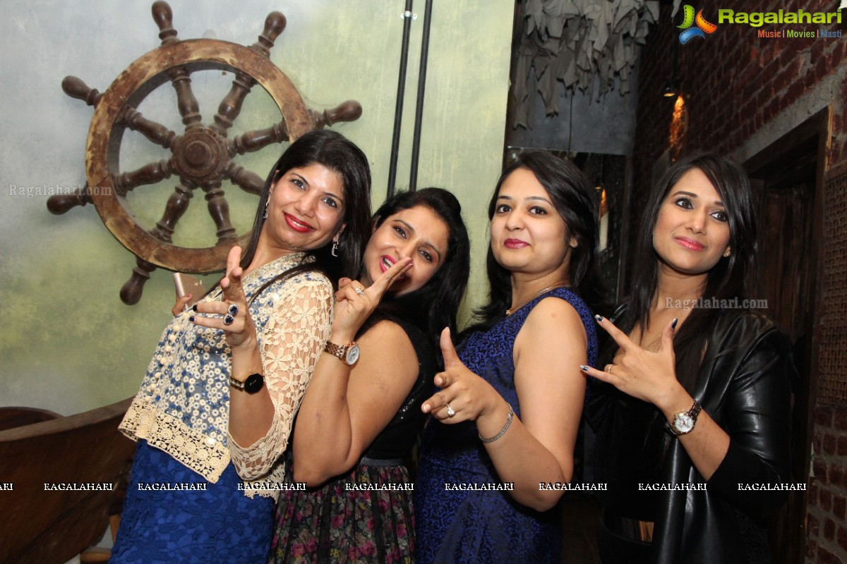 Stellar Ramesh Patel's Grand Birthday Bash 2015 at Pirate Brew, Hyderabad