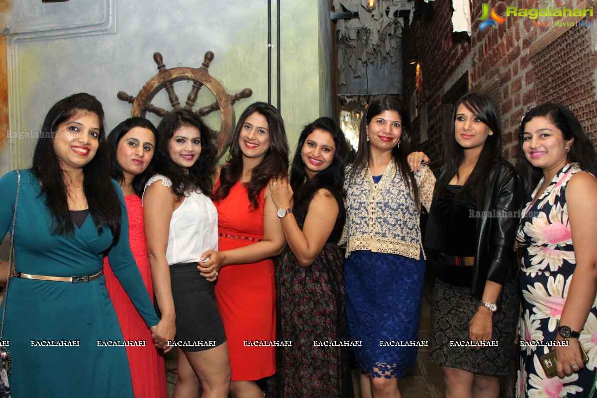 Stellar Ramesh Patel's Grand Birthday Bash 2015 at Pirate Brew, Hyderabad