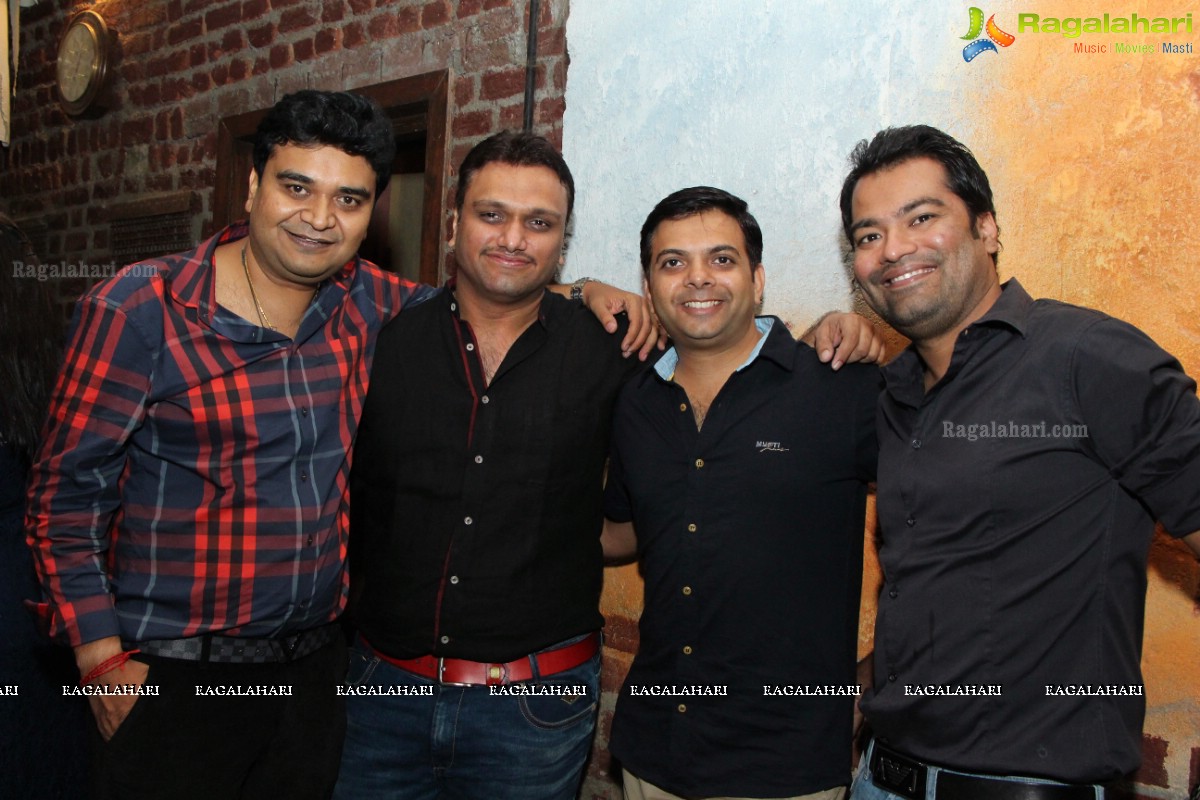 Stellar Ramesh Patel's Grand Birthday Bash 2015 at Pirate Brew, Hyderabad