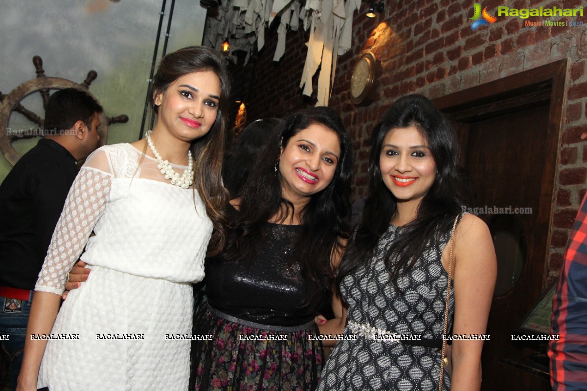 Stellar Ramesh Patel's Grand Birthday Bash 2015 at Pirate Brew, Hyderabad