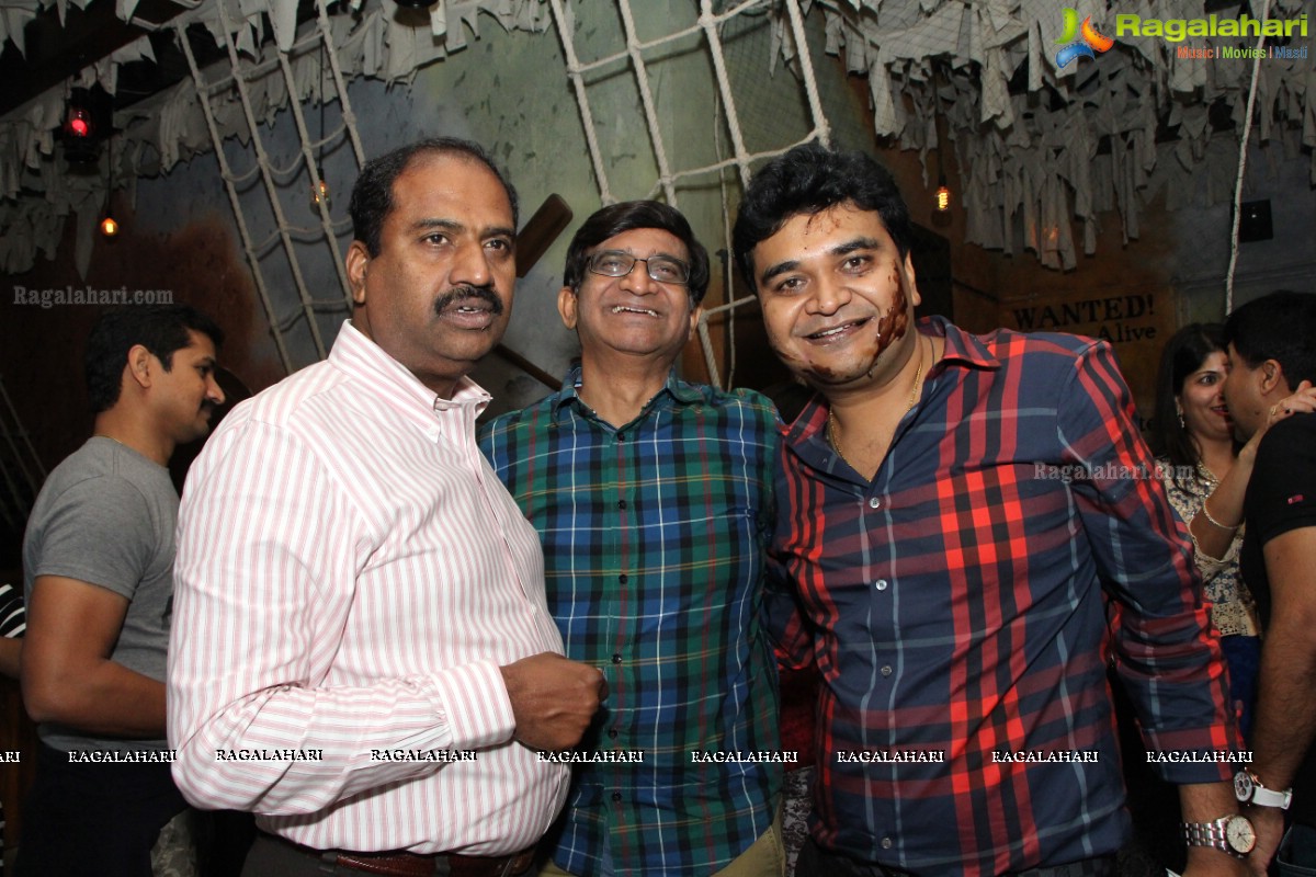 Stellar Ramesh Patel's Grand Birthday Bash 2015 at Pirate Brew, Hyderabad