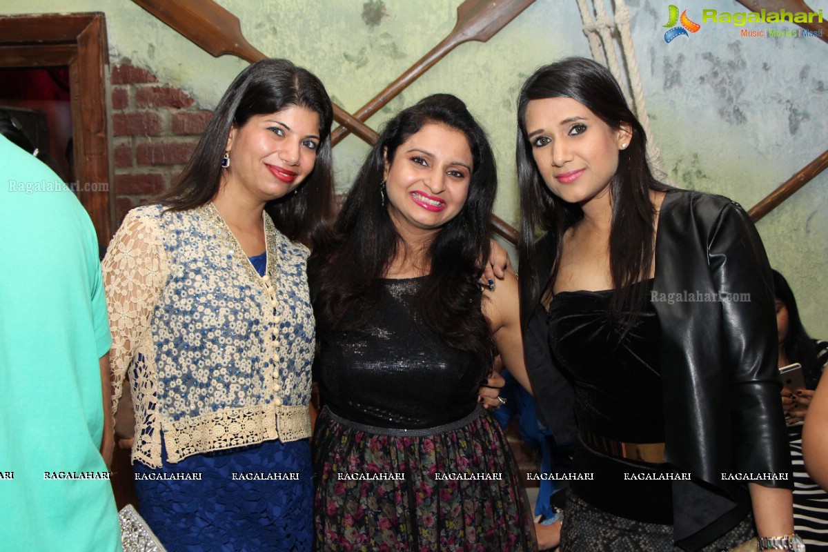 Stellar Ramesh Patel's Grand Birthday Bash 2015 at Pirate Brew, Hyderabad