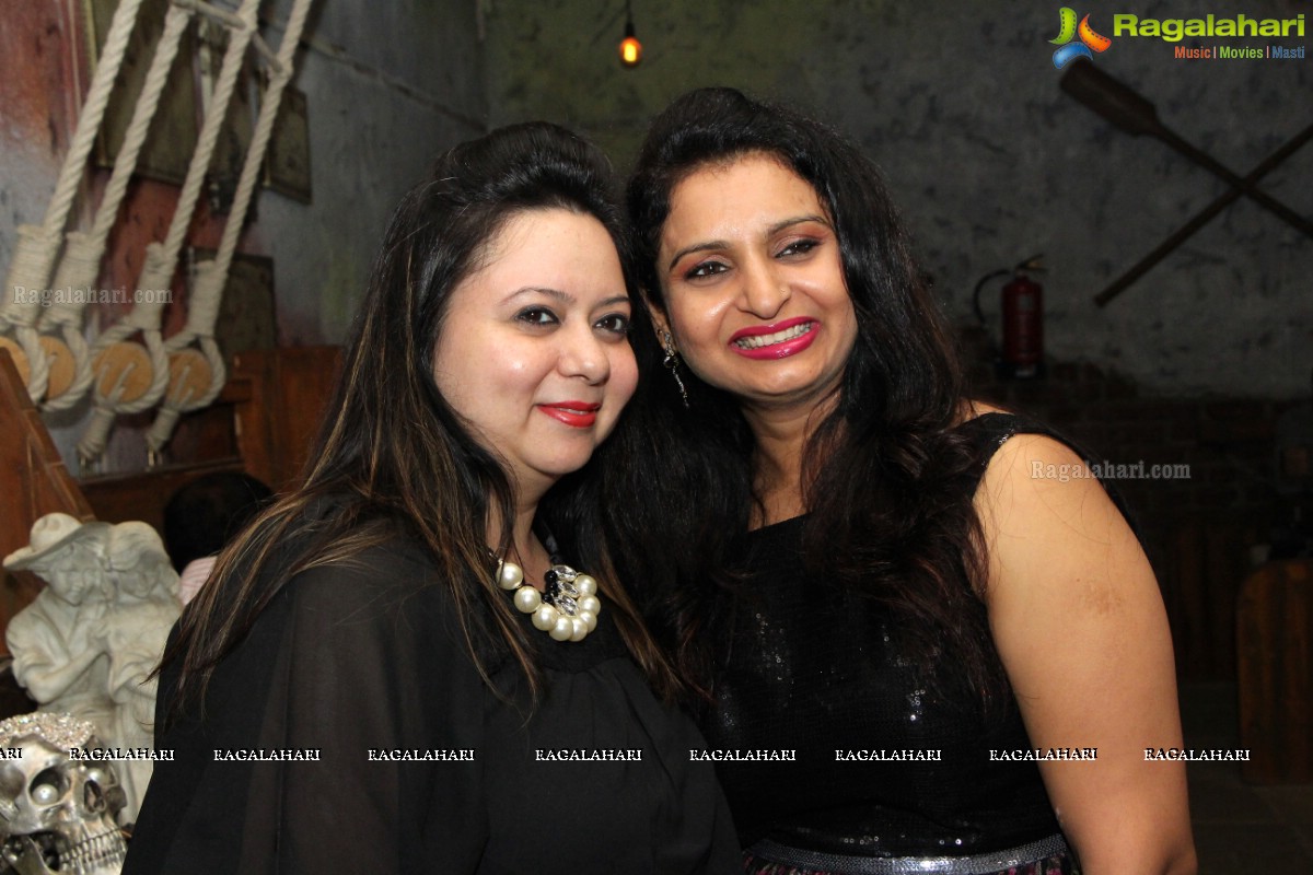 Stellar Ramesh Patel's Grand Birthday Bash 2015 at Pirate Brew, Hyderabad