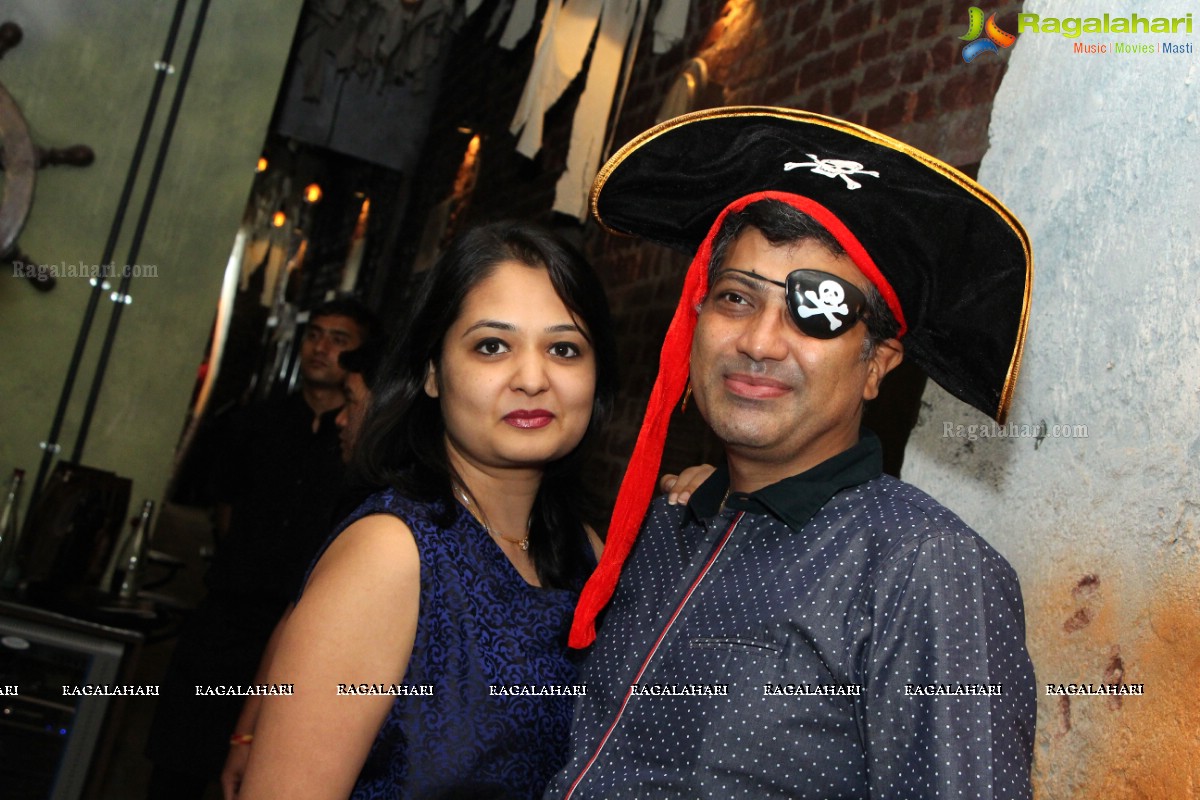 Stellar Ramesh Patel's Grand Birthday Bash 2015 at Pirate Brew, Hyderabad