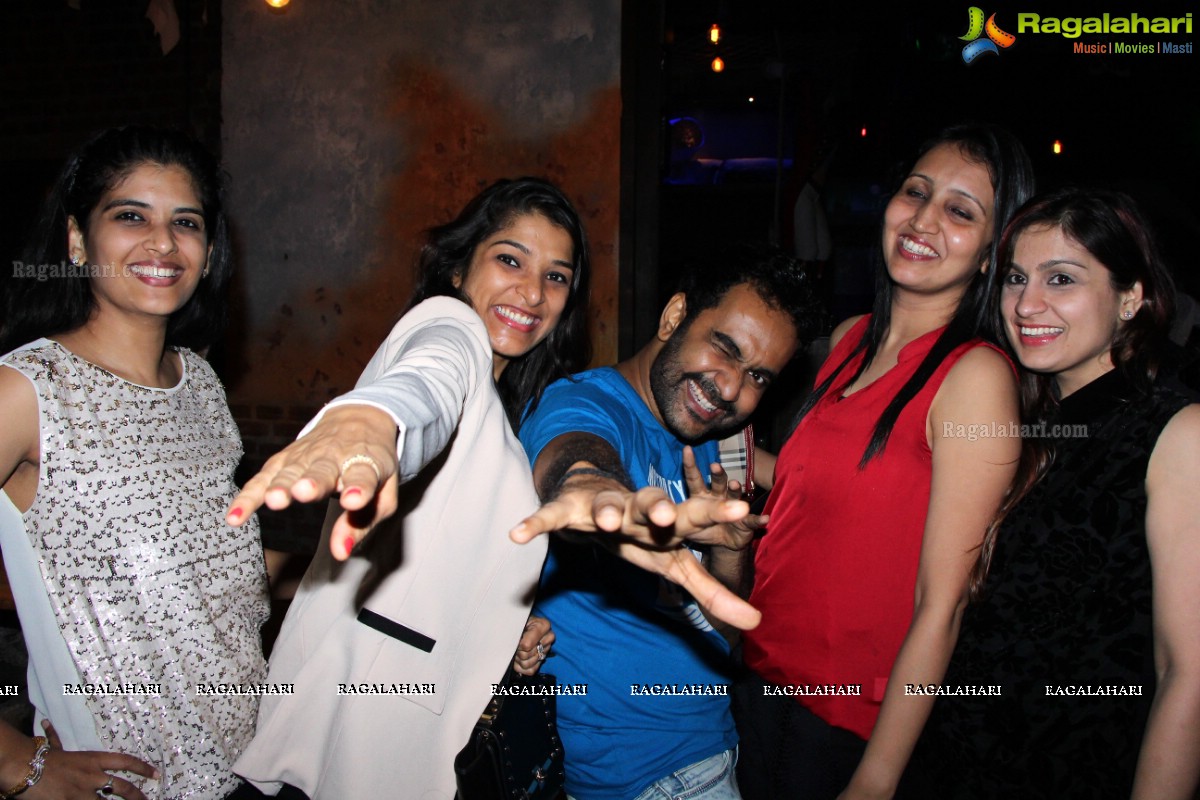 Stellar Ramesh Patel's Grand Birthday Bash 2015 at Pirate Brew, Hyderabad