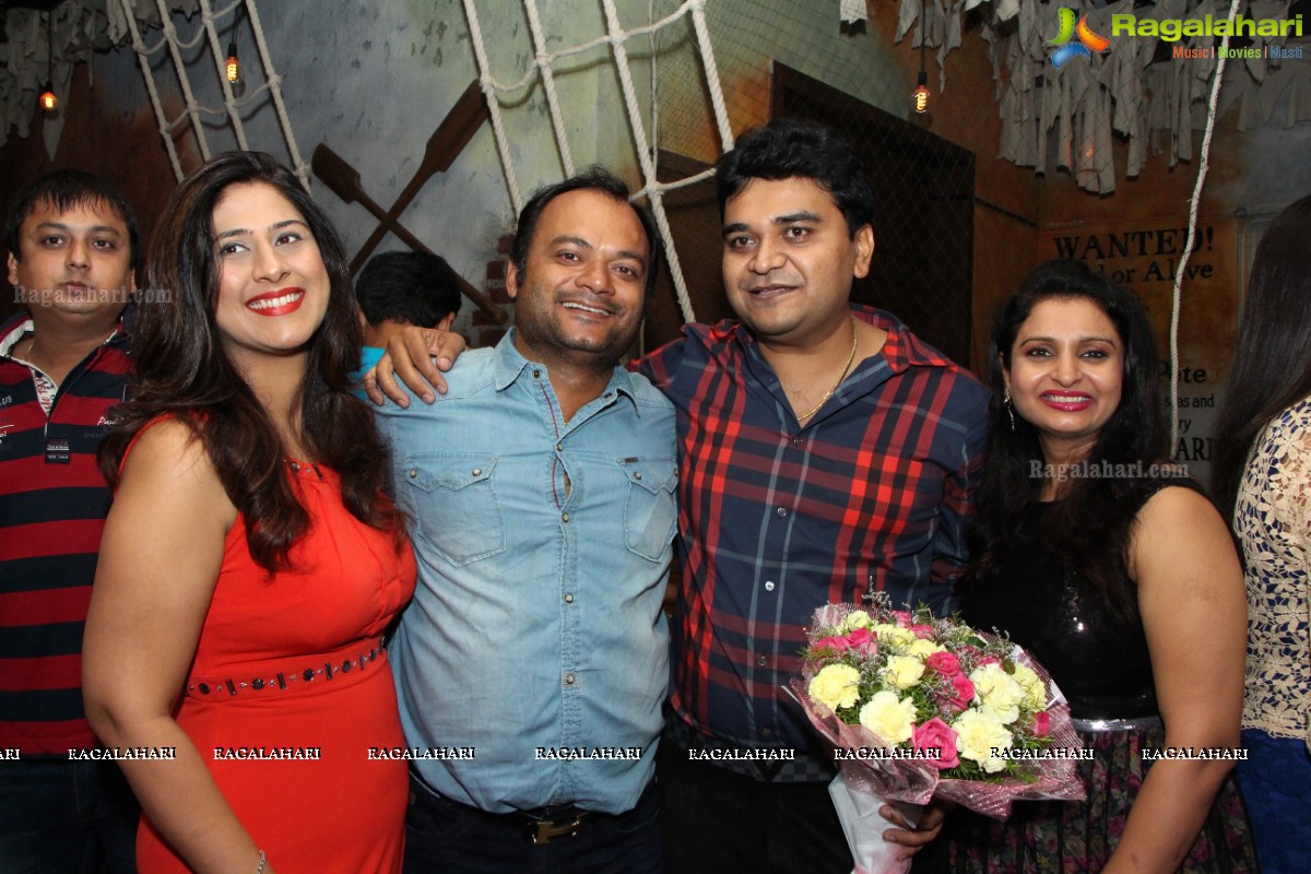 Stellar Ramesh Patel's Grand Birthday Bash 2015 at Pirate Brew, Hyderabad