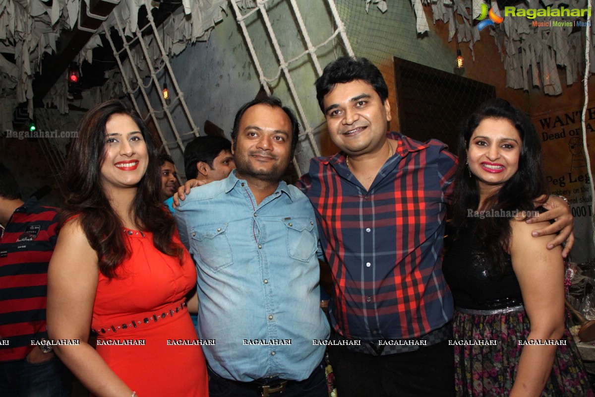 Stellar Ramesh Patel's Grand Birthday Bash 2015 at Pirate Brew, Hyderabad